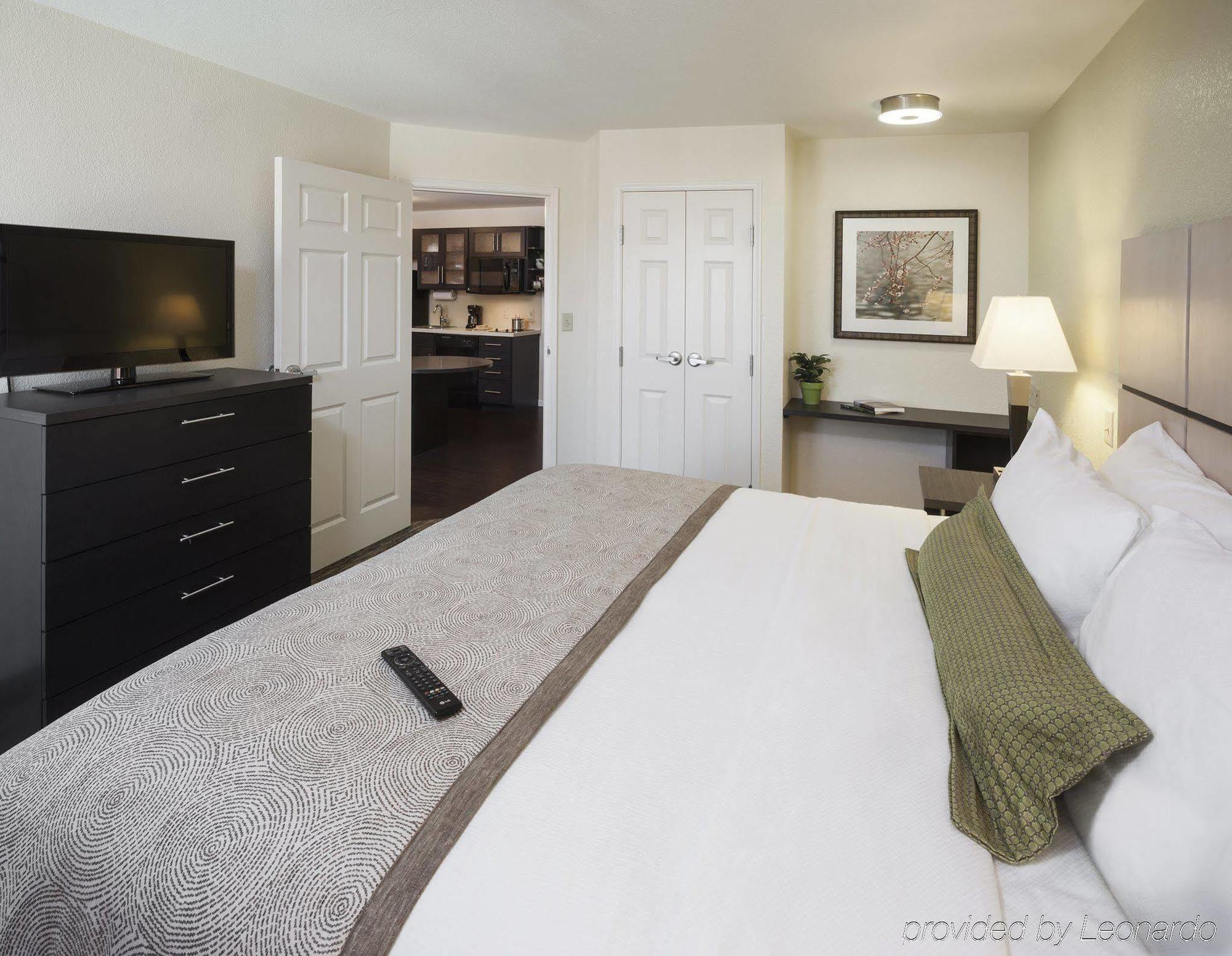 Candlewood Suites College Station By Ihg Брайан Экстерьер фото
